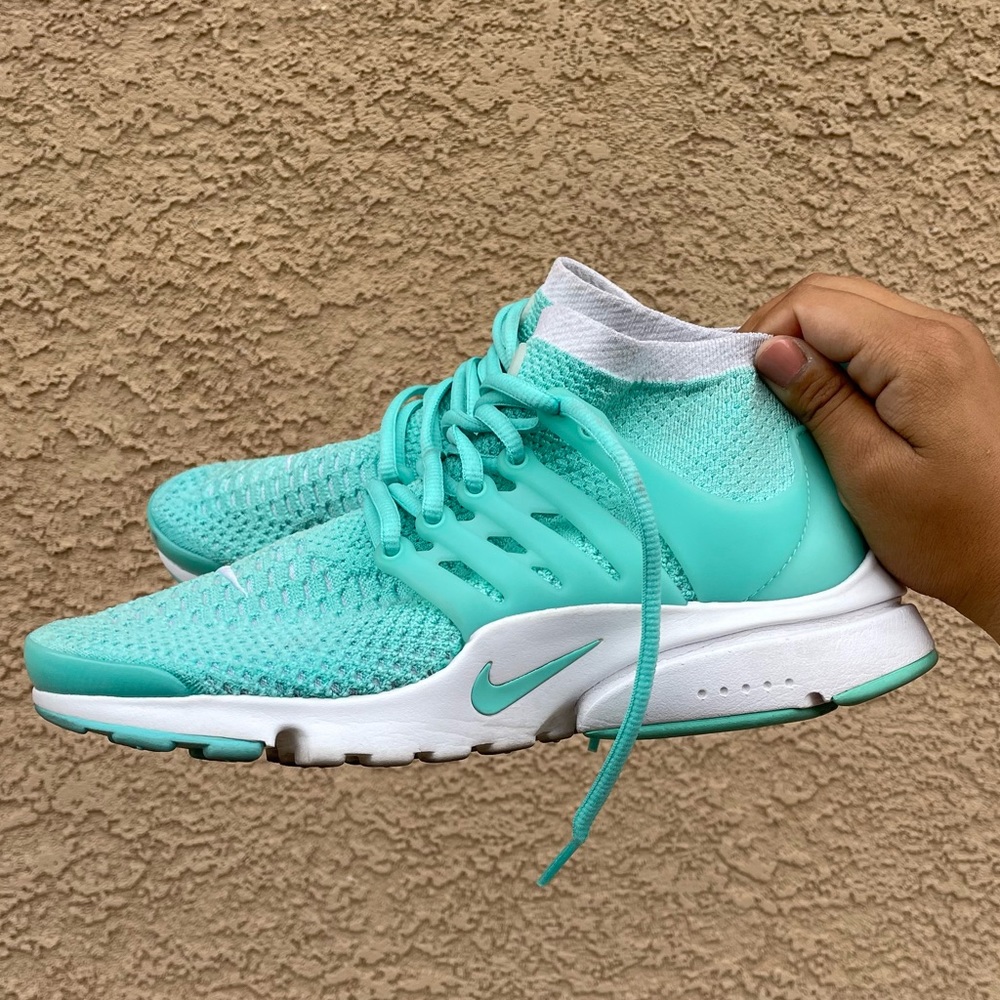 Nike Air Presto fly knit teal flyknit 
Worn once 
Great condition